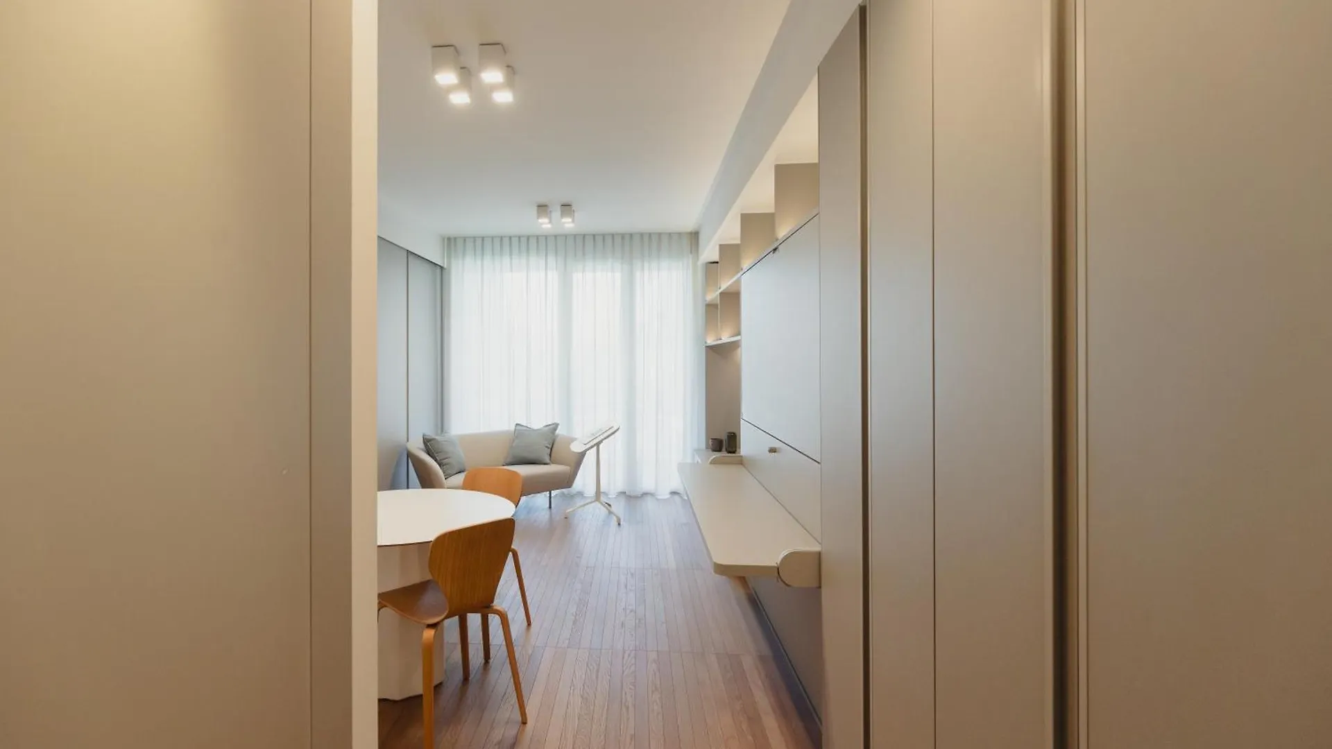 Gohost - Stylish Apartment 10 Min From Central Station Milano