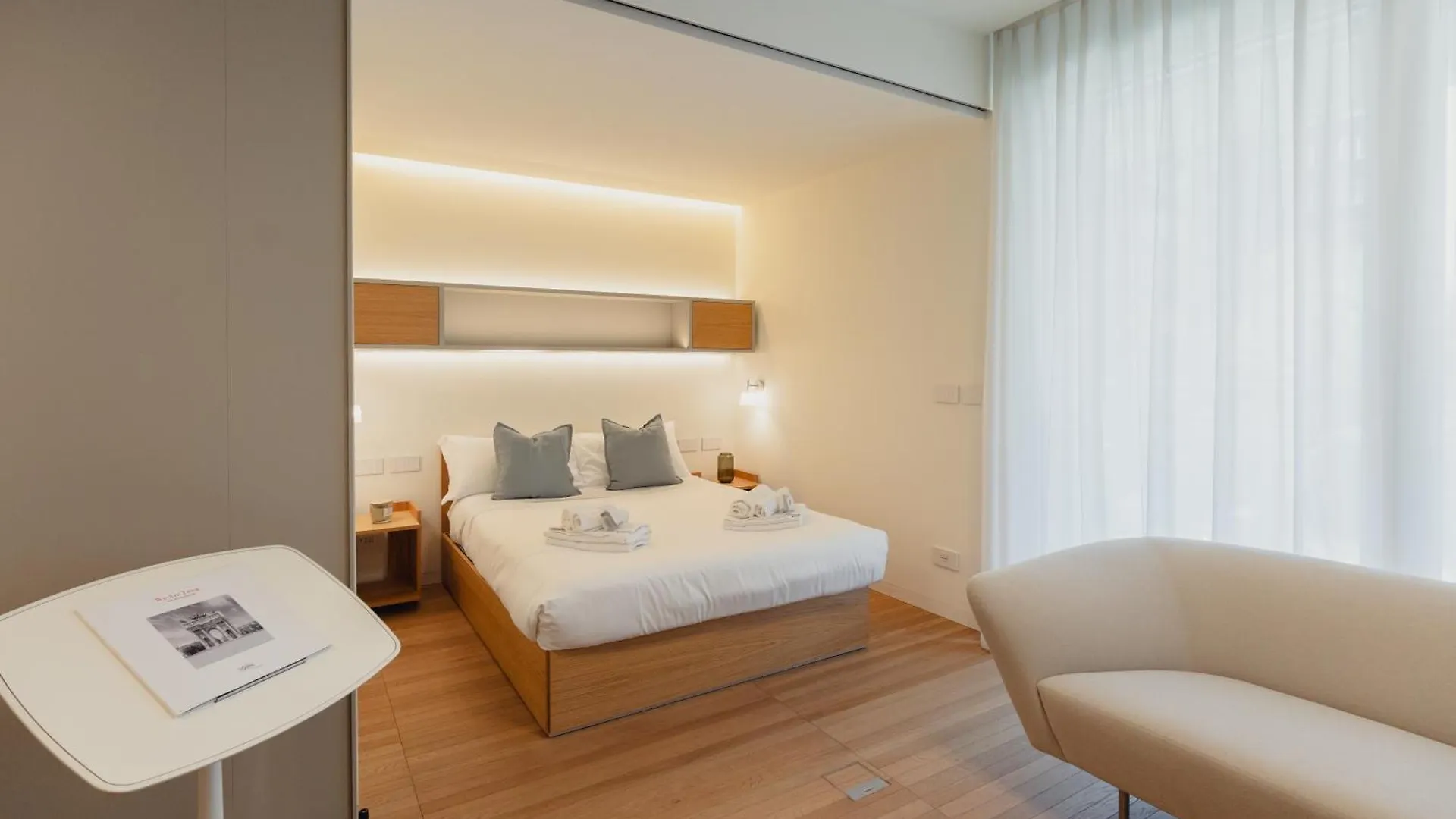 Gohost - Stylish Apartment 10 Min From Central Station Milano